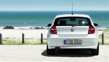 bmw_serie_1_2007-06.JPG